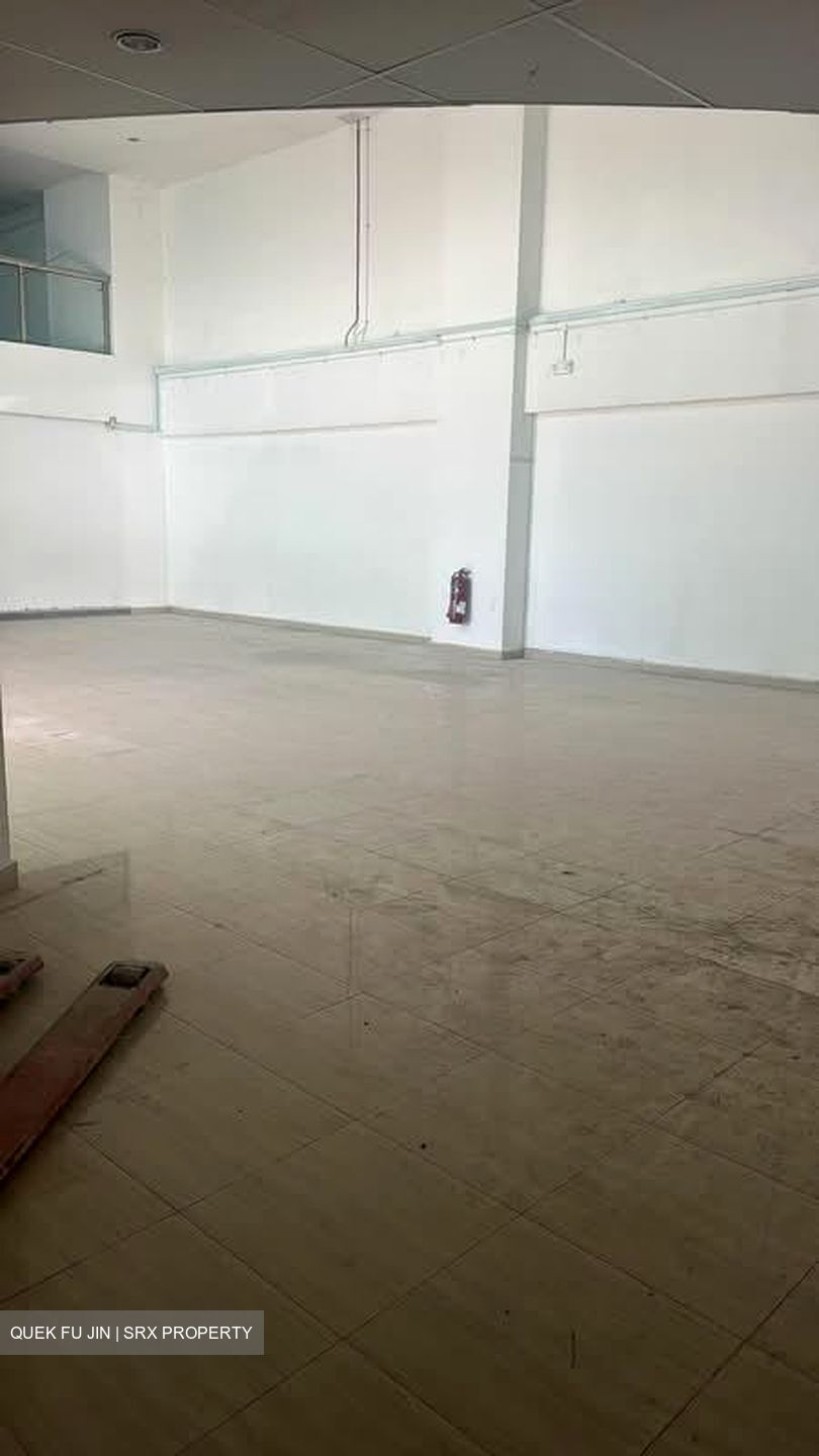 Tuas Avenue 10 (D22), Retail #591813051